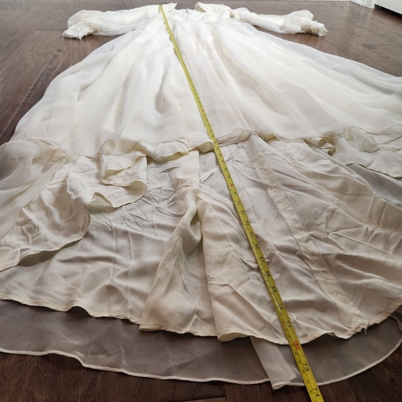 VINTAGE 70s long sleeve ivory wedding dress - Picture 16 of 16
